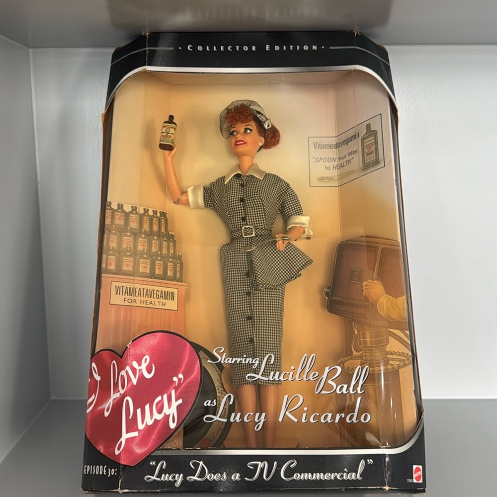 Collectors edition I Love Lucy Barbie